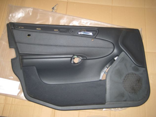 PANNELLO PORTA ANTERIORE SINISTRO MERCEDES W203 A2037206762