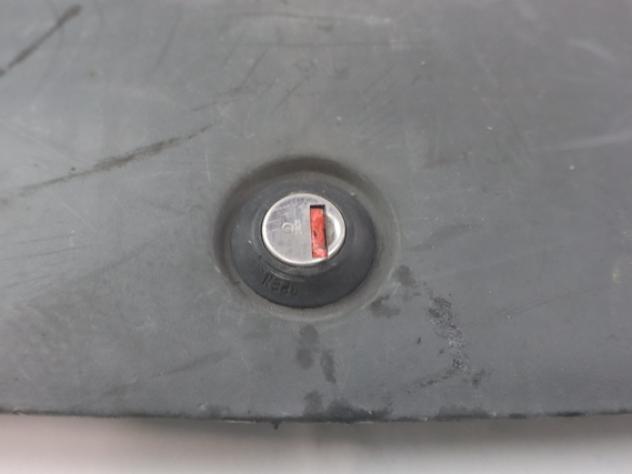MALAGUTI F10 50 07114107 SPORTELLO RETROSCUDO LEG SHIELD LID - Foto 2