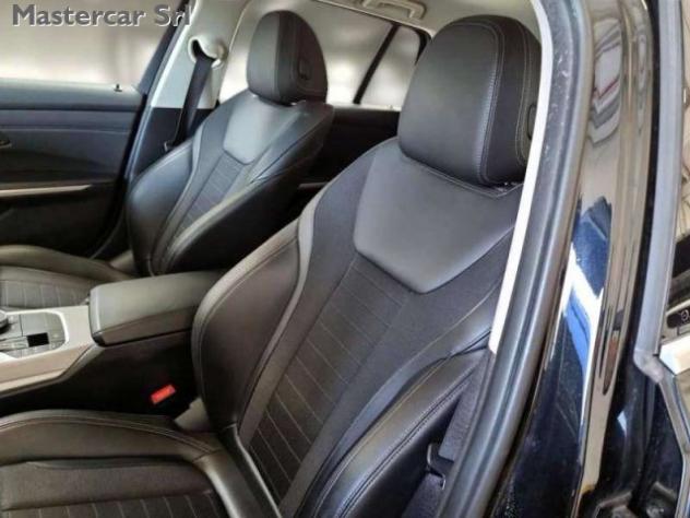 BMW 320 Serie 3 G21 Touring 320d Touring mhev 48V Sport A rif. 24125701 - Foto 7