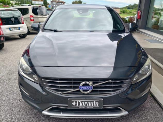 VOLVO V60 D4 R-design Momentum x commercianti rif. 24013975