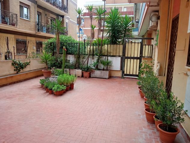 Trilocale piano terra con terrazzo Ostia lido - Foto 8