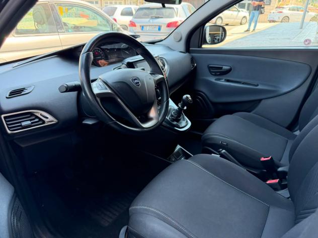 Lancia Ypsilon 1.0 Hybrid Gold - Foto 8