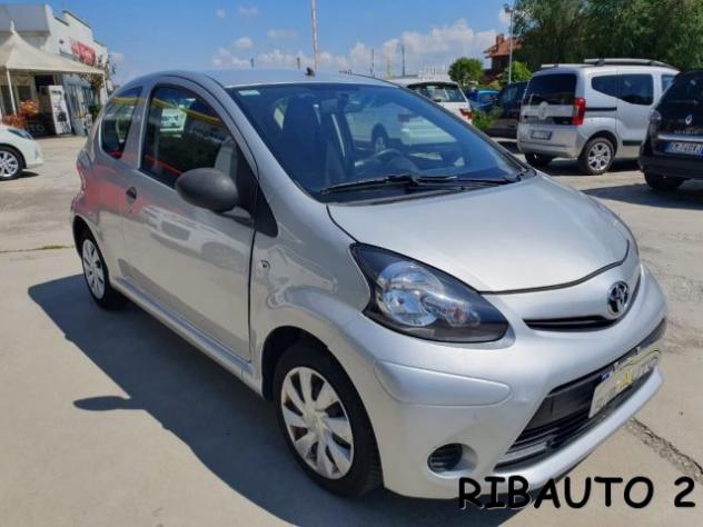 TOYOTA Aygo 1.0 12V VVT-i 3 porte Active Connect rif. 23936844 - Foto 6
