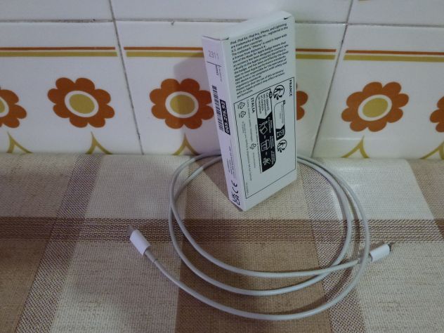 Cavetti per I Phone ed I Pad originale e il compatibile sigillato mai utilizzato - Foto 6