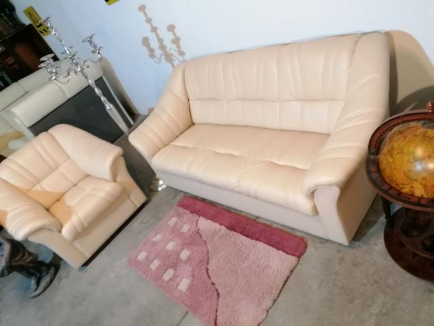 PRATICAMENTE NUOVO set divani in pelle CONSEGNA - Foto 8