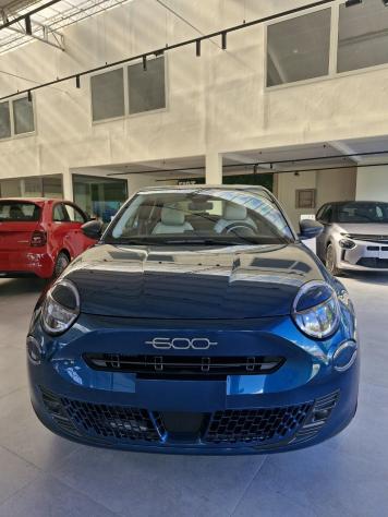 FIAT 600 1.2 Hybrid 110cv Icon prezzo promo con finanziamento Stellastis -1500 € - Foto 6