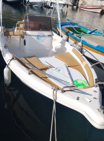 Leggi Bene Barca Open con motore selva 40 Cv consumi bassissimi - Foto 3