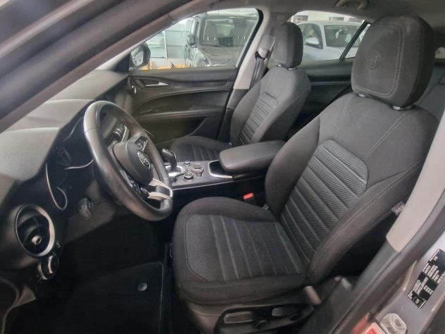 Alfa Romeo Stelvio 2021 - Foto 4