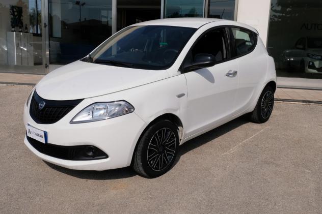 Lancia Ypsilon 1.0 FireFly 5 porte S&S Hybrid Oro