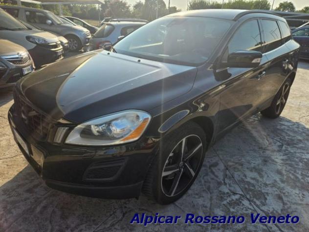 VOLVO XC60 D3 AWD Momentum rif. 23991442