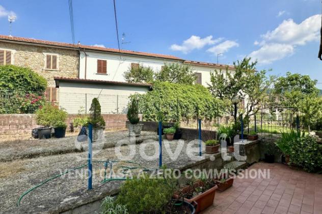 Villa di 180 m² con più di 5 locali in vendita a Castell'Azzara - Foto 2