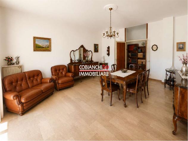 V000852 - PALLANZA, SPAZIOSO TRILOCALE CON GARAGE - Foto 4