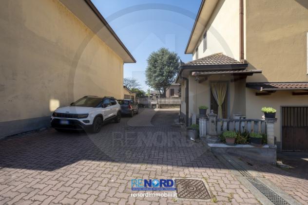 RIF. CC6248 - VISTARINO - Frazione di Buttirago - Villa indipendente: 2 appartamenti, box, magazzino, taverna, giardino. - Foto 12
