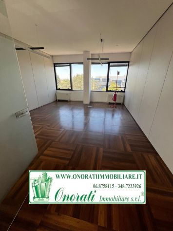 UF-673 MQ 1.200 C.A. ROMA, VIA TIBURTINA DENTRO E ADIACENTE GRA. - Foto 4