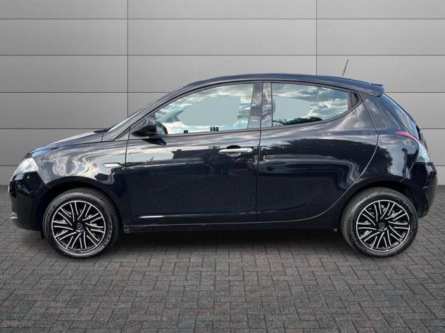 Lancia Ypsilon 1.0 FireFly 70cv Hybrid Silver - Foto 2