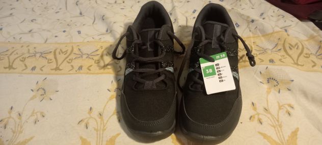Scarponcini decathlon nuovi