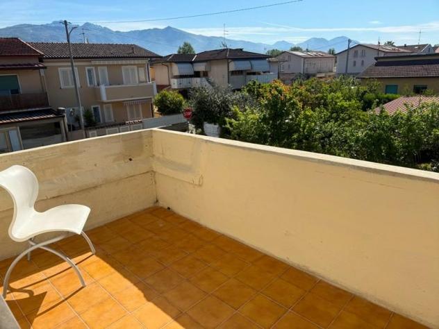 Appartamento in vendita a Ronchi - Massa 75 mq Rif: 1421149