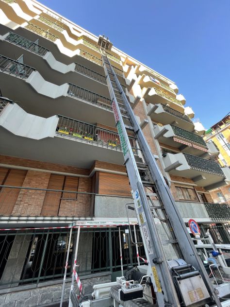 Noleggio Autoscala Torino – Traslochi, Edilizia, Sgomberi - Foto 3
