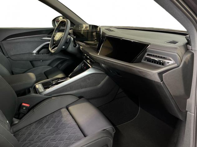 Audi Q5 II 2025 Sportback Sportback 2.0 tdi mhev+ S line edition quattro 204cv s-tr - Foto 9