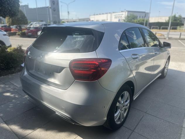 Mercedes-Benz Classe A A 220 d Business 177cv auto *17'', HARMAN KARDON, PROMO AZZURRA* - Foto 6