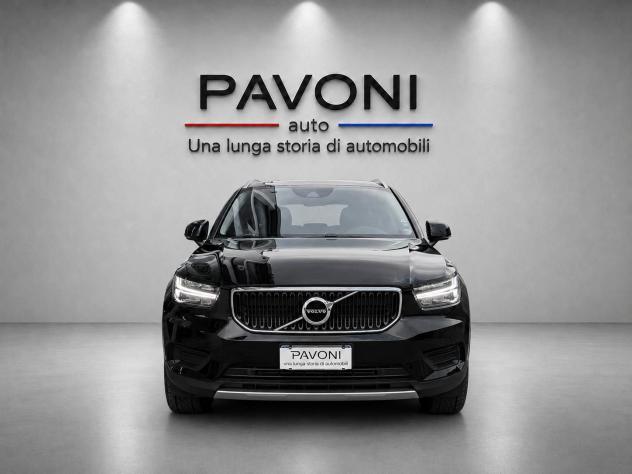Volvo XC40 T2 automatico Momentum Core - Foto 2