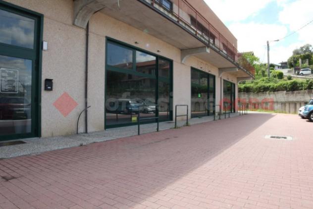 Immobile di 110 m² con 1 locale in vendita a Paruzzaro - Foto 3