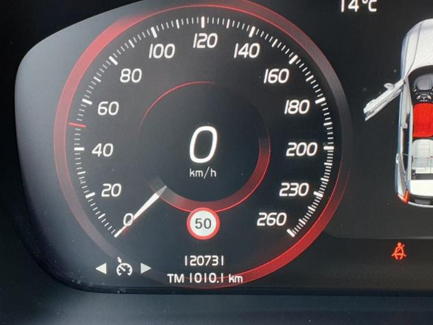 Volvo XC40 D3 Geartronic BI-COLOR KM CERTIFIC-GARANZIA-1°PROP - Foto 9
