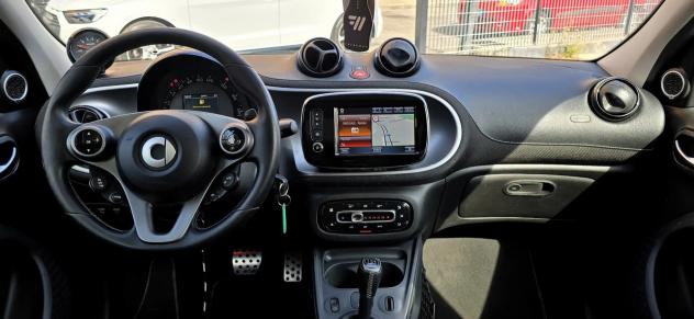 Smart ForFour 0.9 t Brabus Xclusive 109cv twinamic my18 - Foto 9