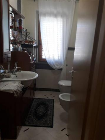 Porzione di bifamiliare con ampio giardino e piscina vendesi - Foto 7