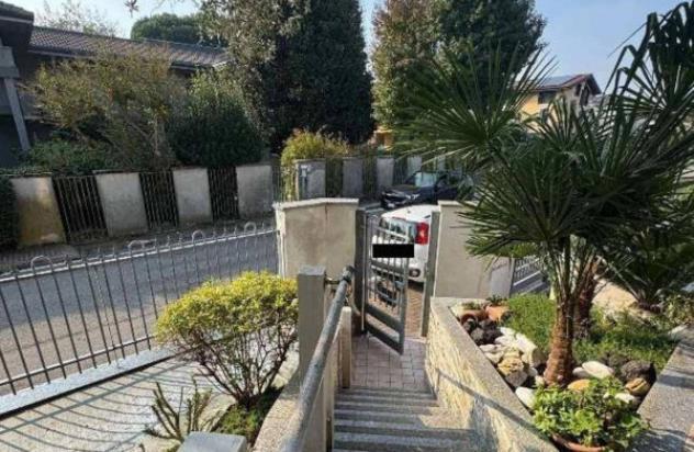 Immobile in asta di 190 m², box auto doppio in vendita a Marnate - Foto 2