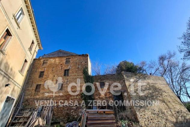 Palazzo / Stabile di 800 m² con più di 5 locali in vendita a Pesaro - Foto 11