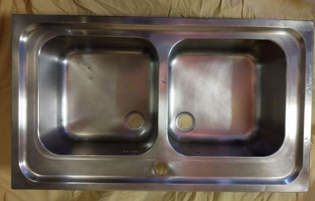 Lavello in acciaio da cucina a due vasche, compresi tubi di raccordo. - Foto 2