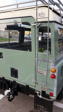 Land Rover Series 109 - Foto 2