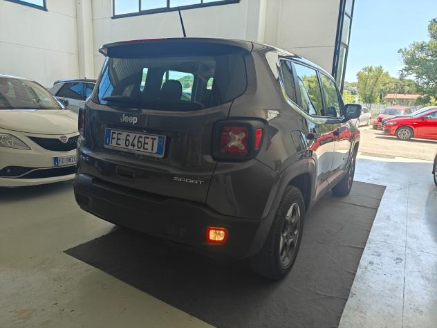 Jeep Renegade 2.0 Mjt 4WD Active Drive Sport - Foto 4