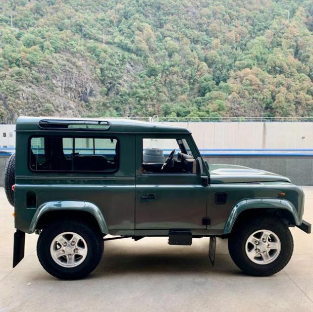 LAND ROVER Defender 90 2.4 TD4 SE STUPENDA DA VETRINA rif. 24170156 - Foto 5