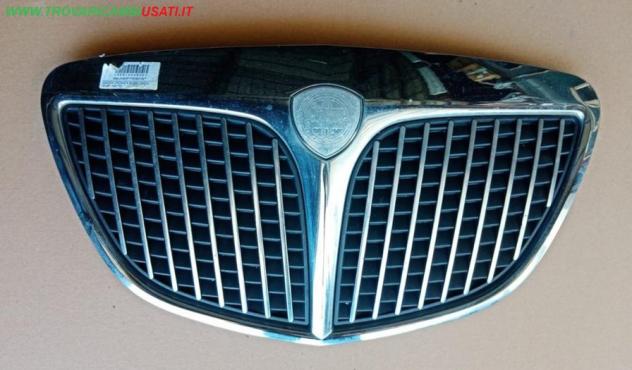 GRIGLIA CROMATA MUSA LANCIA MUSA (350-TG) 735349457  Carrozzeria  Lamierati esterni  Paraurti  Griglia radiat LANCIA - MUSA - 01-09-2004 - 01-09-2007,