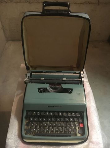 Olivetti Lettera 32