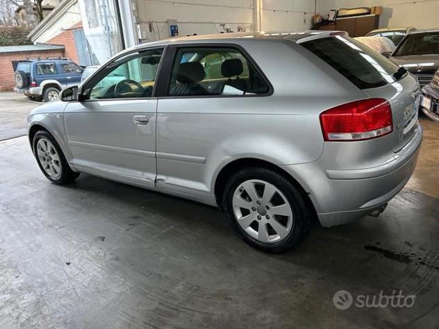 AUDI A3 2ª serie A3 2.0 16V FSI Ambiente - Foto 2