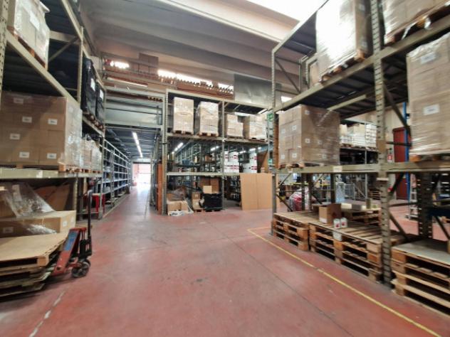 Immobile di 1250 m² con più di 5 locali in vendita a Baranzate - Foto 15