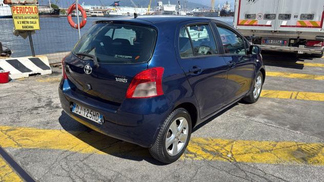 Toyota Yaris 1.3 5 porte Navi SOLO 125000 km - Foto 2