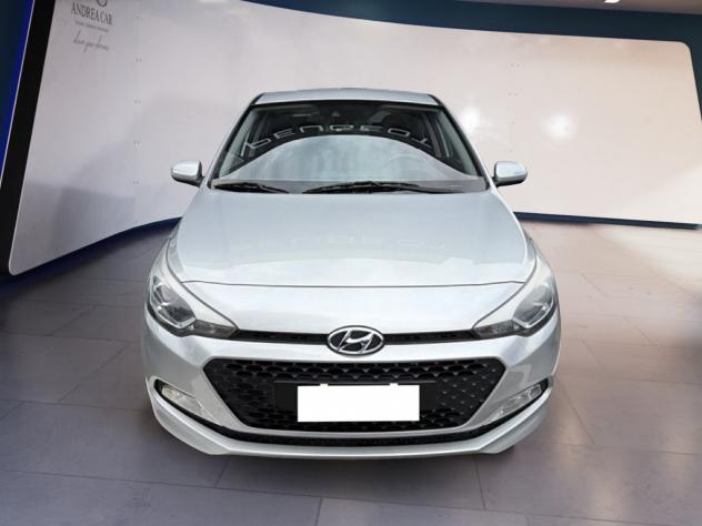 Hyundai i20 i20 5p 1.1 crdi Login 75cv - Foto 2