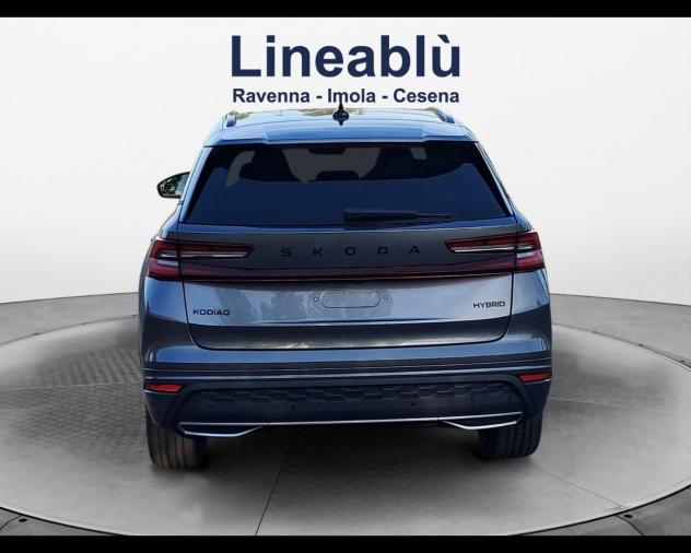 Škoda Kodiaq Sportline Be More 7 posti 1,5 TSI Hybrid 110 kW (150 CV) 7 marce - DSG - Foto 5