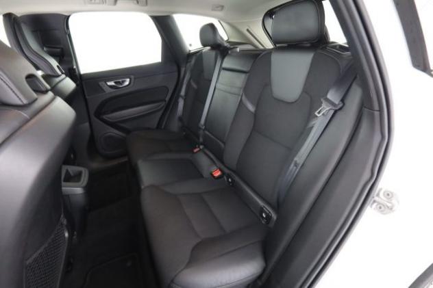 VOLVO XC60 XC60 B4 (d) automatico Momentum Pro rif. 23876778 - Foto 3