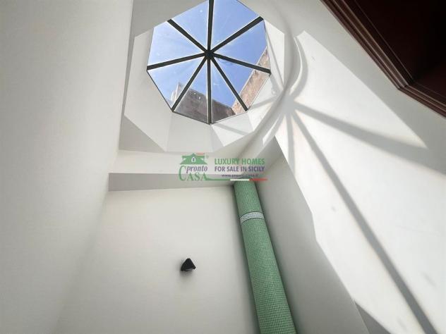Rif:2746 - Locale su due livelli con terrazzino – Soluzione versatile per ufficio, studio o futura trasformazione, Comiso - Foto 12