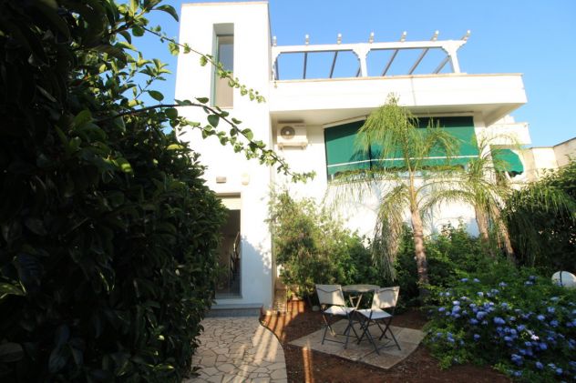 VILLA INDIPENDENTE VIA FRATELLI BANDIERA MARUGGIO