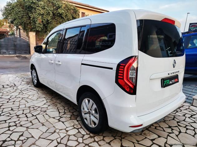 RENAULT Kangoo 1.5 Blue dCi 95CV Equilibre - Foto 6