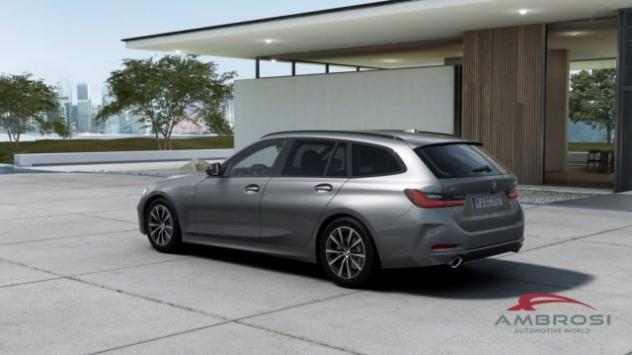 BMW 320 Serie 3 d xDrive Touring Comfort Package rif. 23271801 - Foto 2