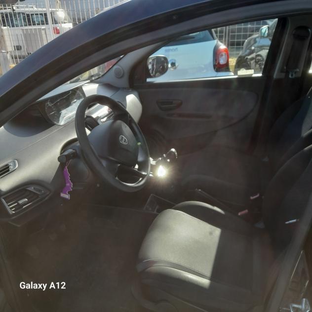 Lancia Ypsilon 1.2 69 CV 5 porte Gold - Foto 7