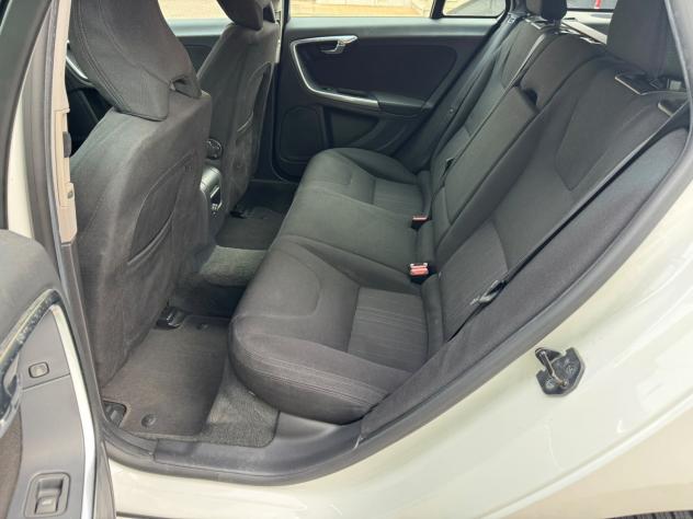 Volvo V60 D3 Kinetic - Foto 8