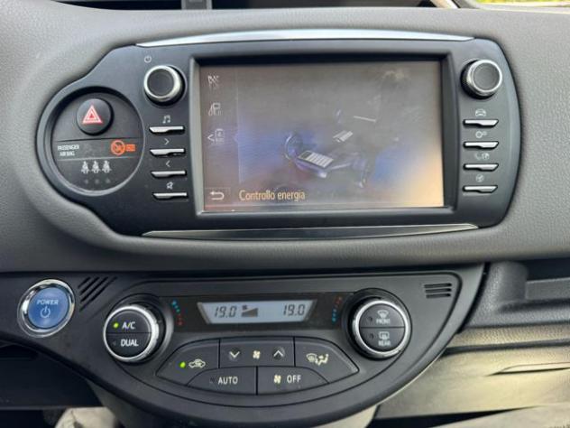 TOYOTA Yaris Hybrid Active 1.5cc 73cv (100) AUT. CAMERA POST. rif. 23999783 - Foto 9
